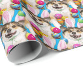 Dog Laying on Easter Eggs Geschenkpapier (Rolleneckpunkt)