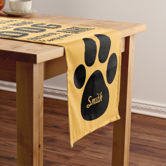 Dog Lover Table Runner Kurzer Tischläufer (Beispiel)