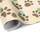 Dog Paw druckt auf Polka Dots Geschenkpapier (Rolleneckpunkt)