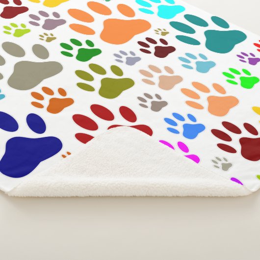 Dog Paw druckt überall Sherpadecke (3/4)