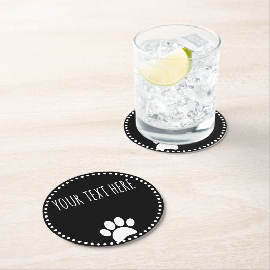 Dog Paw Print Custom Text Black Runder Pappuntersetzer (Vor Ort)