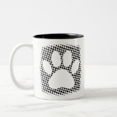Dog Paw Print mit Halftone Hintergrund Zweifarbige Tasse (Links)