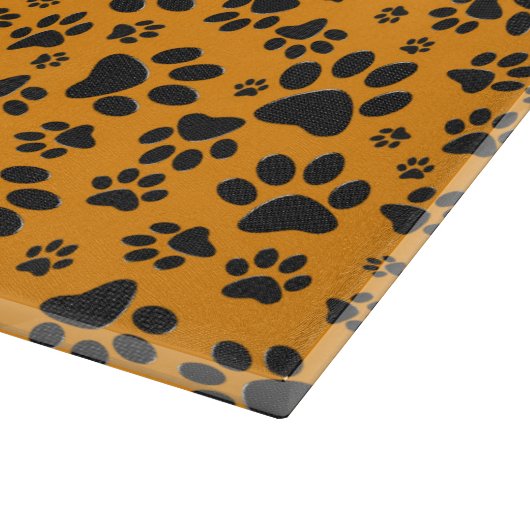 Dog Paws Black & White Polka Dot auf Dahlia Orange Schneidebrett (Ecke)