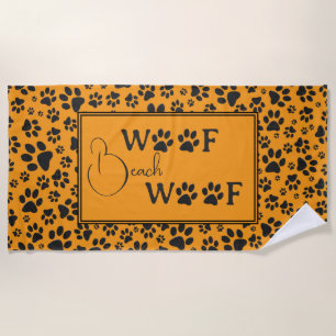 Dog Paws Black & White Polka Dot auf Dahlia Orange Strandtuch