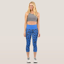 Dog Paws Black & White Polka Dot auf Tech Blue Capri Leggings
