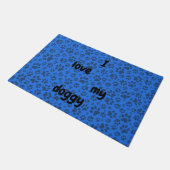 Dog Paws Black & White Polka Dot auf Tech Blue Fußmatte (Schrägansicht)