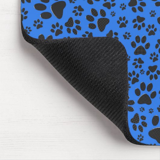 Dog Paws Black & White Polka Dot auf Tech Blue Mousepad (Ecke)
