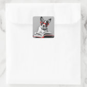 Dog Reading Book Quadratischer Aufkleber (Tasche)