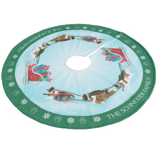 Dog Shelties Pulling Christmas Sleigh Fleece Weihnachtsbaumdecke (Schrägansicht)