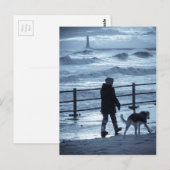 Dog Walker bei Roker Postkarte (Vorne/Hinten)