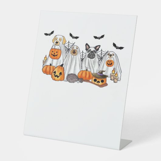 Dogs in Ghost Costumes Halloween Classic T-Shirt Sockelschild (Vorderseite)