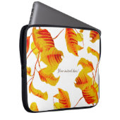 Dogwood-Blätter auf einem Laptop-Sieb Laptopschutzhülle (Vorne Rechts)