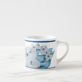 Dogwood-Blume auf einer Espresso-Tasse Espressotasse (Rechts)