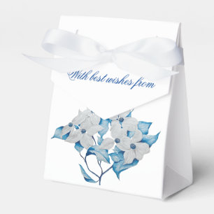 Dogwood-Blume in einer Gefälligkeitsbox Geschenkschachtel
