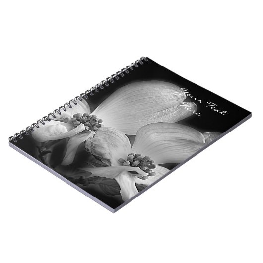 Dogwood-Blume in Schwarz und Weiß Notizblock (Linke Seite)