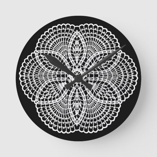 Doily Art Runde Wanduhr (Vorderseite)