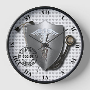 Doktor Caduceus Symbole auf Stethoskop und Briefma Uhr
