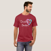 Doktor in Maroon T-Shirt (Vorne ganz)