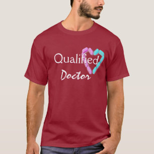 Doktor in Maroon T-Shirt