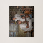 Doktor - Kinderarzt - aus dem Herzen 1942 Puzzle (Vertikal)