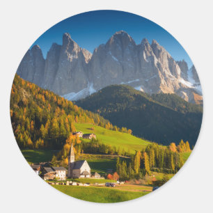 Dolomiten Dorf im Herbst rund Aufkleber