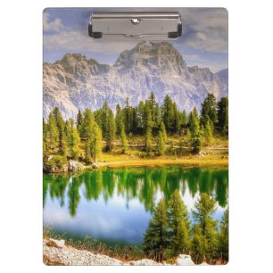 Dolomiten und Atemberaubender See Landschaft Klemmbrett