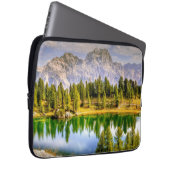 Dolomiten und Atemberaubender See Landschaft Laptopschutzhülle (Vorne Rechts)