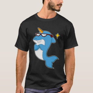 Dolphin als Einhorn mit Brille.PNG T-Shirt