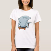 Dolphin als Skater mit Skateboard T-Shirt (Vorderseite)