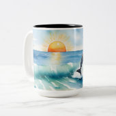 Dolphin Beach Scene Zweifarbige Tasse (Vorderseite Links)