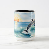 Dolphin Beach Scene Zweifarbige Tasse (Mittel)