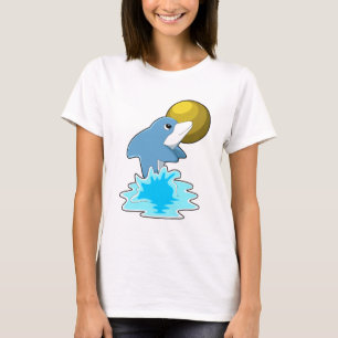 Dolphin beim Baden mit dem Mond T-Shirt