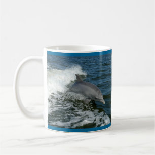 Dolphin Schwimmen in der Tasse