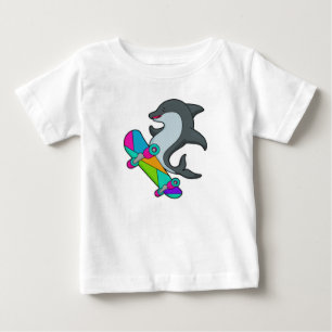Dolpin als Skater mit Skateboard Baby T-shirt