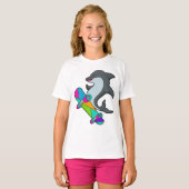 Dolpin als Skater mit Skateboard T-Shirt (Vorne ganz)