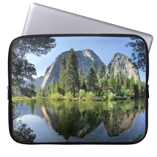 Domgesteine über dem Merced River - Yosemite Laptopschutzhülle (Vorderseite)