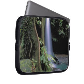Dominica, Emerald Pool, Wasserfall. Laptopschutzhülle (Vorne Rechts)