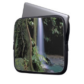 Dominica, Emerald Pool, Wasserfall. Laptopschutzhülle (Vorderseite Links)