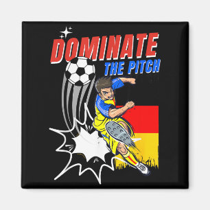 Dominiere den Platz Fußballspieler Aktion Deutschl Magnet