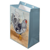 Dominique Chicken Rooster Wasserfarbenspiel Mittlere Geschenktüte (Vorderseite Schrägansicht)
