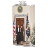 Donald & Melania Trumps Weihnachtsweißhaus Flachmann (Links)