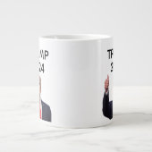 Donald Trump 2024 Jumbo-Tasse (Vorderseite)