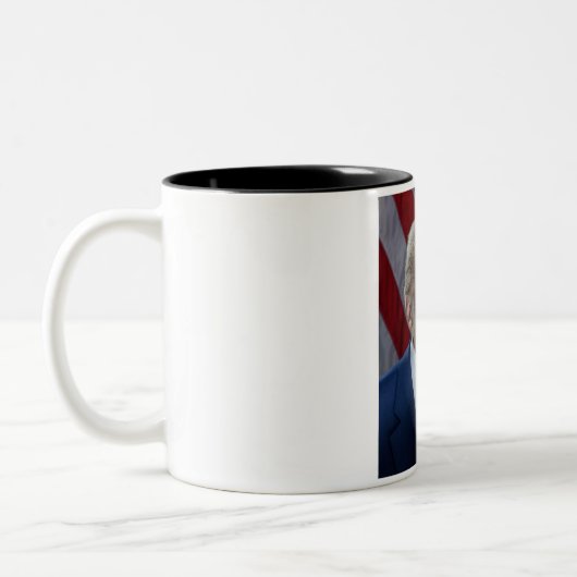 Donald Trump 2025 US-Präsident Portrait Zweifarbige Tasse (Links)