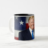 Donald Trump American Flag Tasse (Vorderseite Links)