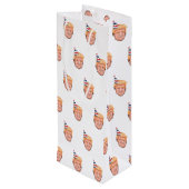 DONALD TRUMP BIRTHDAY GESCHENKTÜTE FÜR WEINFLASCHEN (Rückseite Schrägansicht)