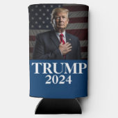 Donald Trump Foto - Trump 2024 Behalte Amerika gro Selters Dosenkühler (Rückseite)
