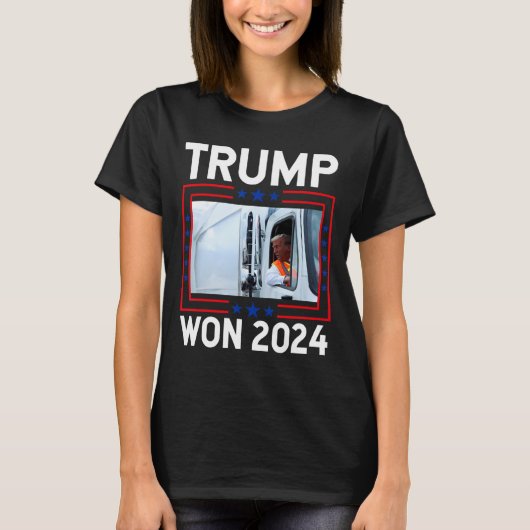 Donald Trump gewinnt 2024 Wahleinweihung Trump T-Shirt (Vorderseite)
