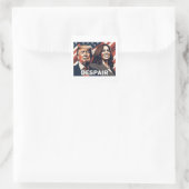 Donald Trump Kamala Harris Despair Quadratischer Aufkleber (Tasche)
