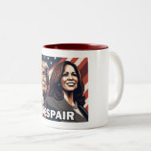 Donald Trump Kamala Harris Despair Zweifarbige Tasse (VorderseiteRechts)