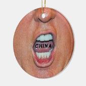 Donald Trump lautstark "China" Keramik Ornament (Links)